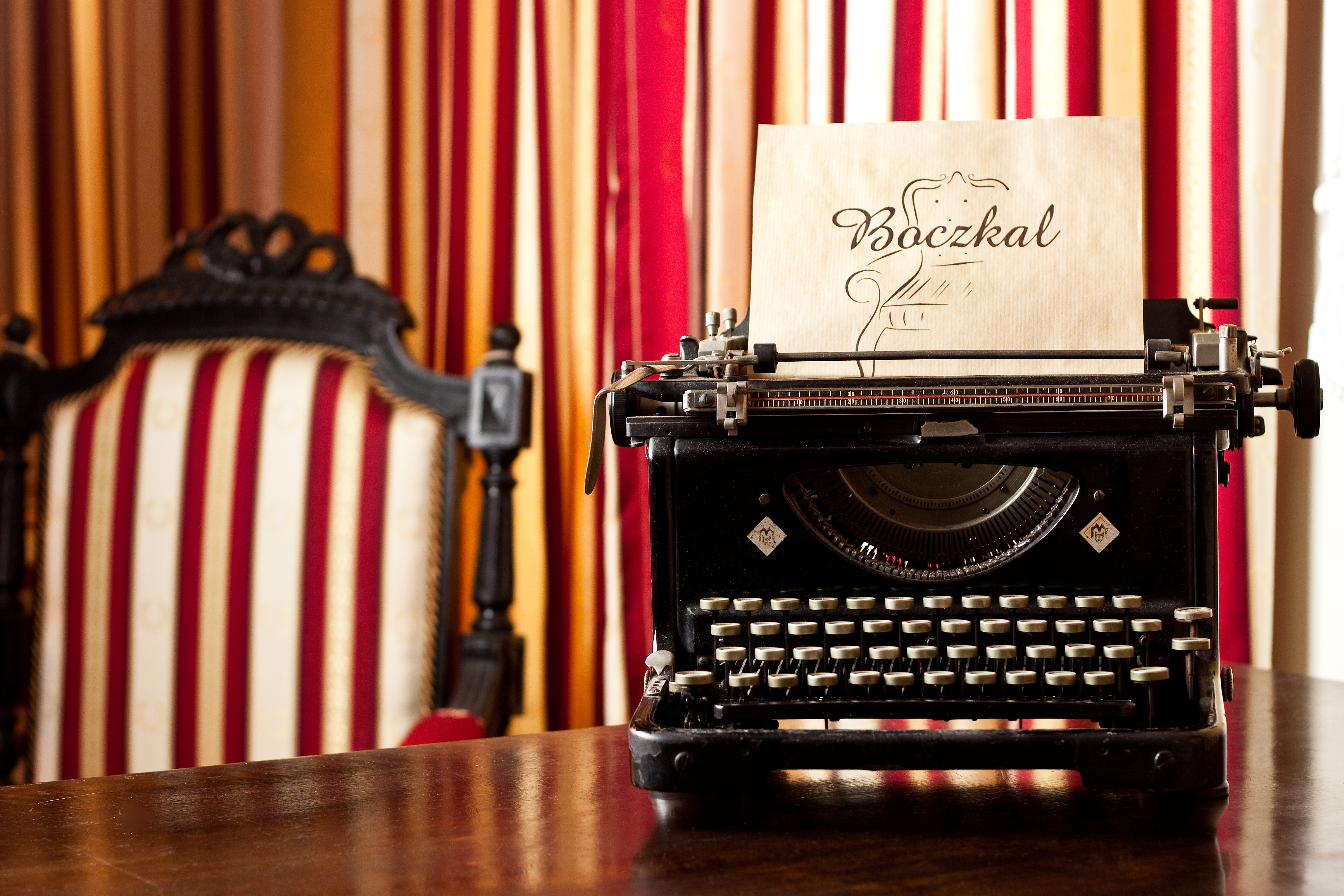 Renowacja mebli i materiały tapicerskie Wrocław